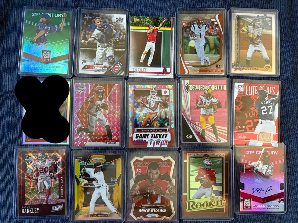 pfistcards's tweet photo. $2 per for top 2 rows
$5 per bottom row
Mullins is $10 /10 https://t.co/qXM3H93kQV