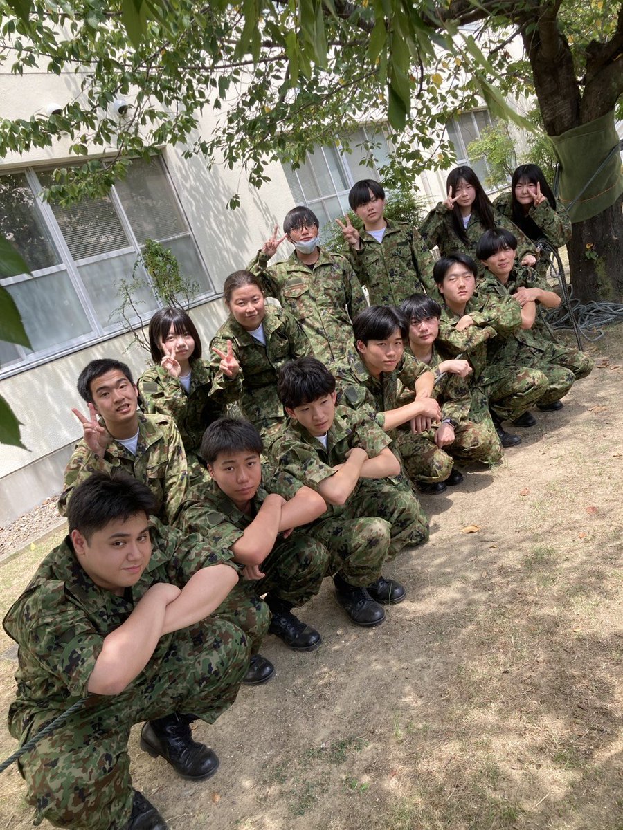 pcokanayama's tweet photo. 【享栄高校オープンカンパニー】
「自衛隊オープンカンパニー神すぎ♪」
「満足！やば！」

#オープンカンパニー
#自衛官募集 https://t.co/858IpCkkM7