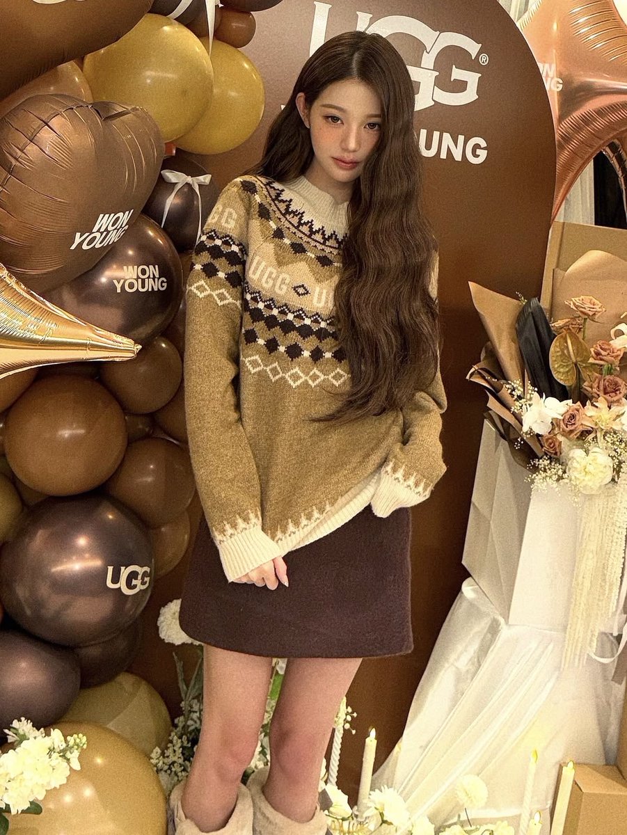 glittr_star's tweet photo. call me a fakerexic but id 100% rather look like the first two than the second two 
🤎🧸🌸

#edrtwt #kpoptwt #thinspo #fitspo https://t.co/lNWhF5XjUC
