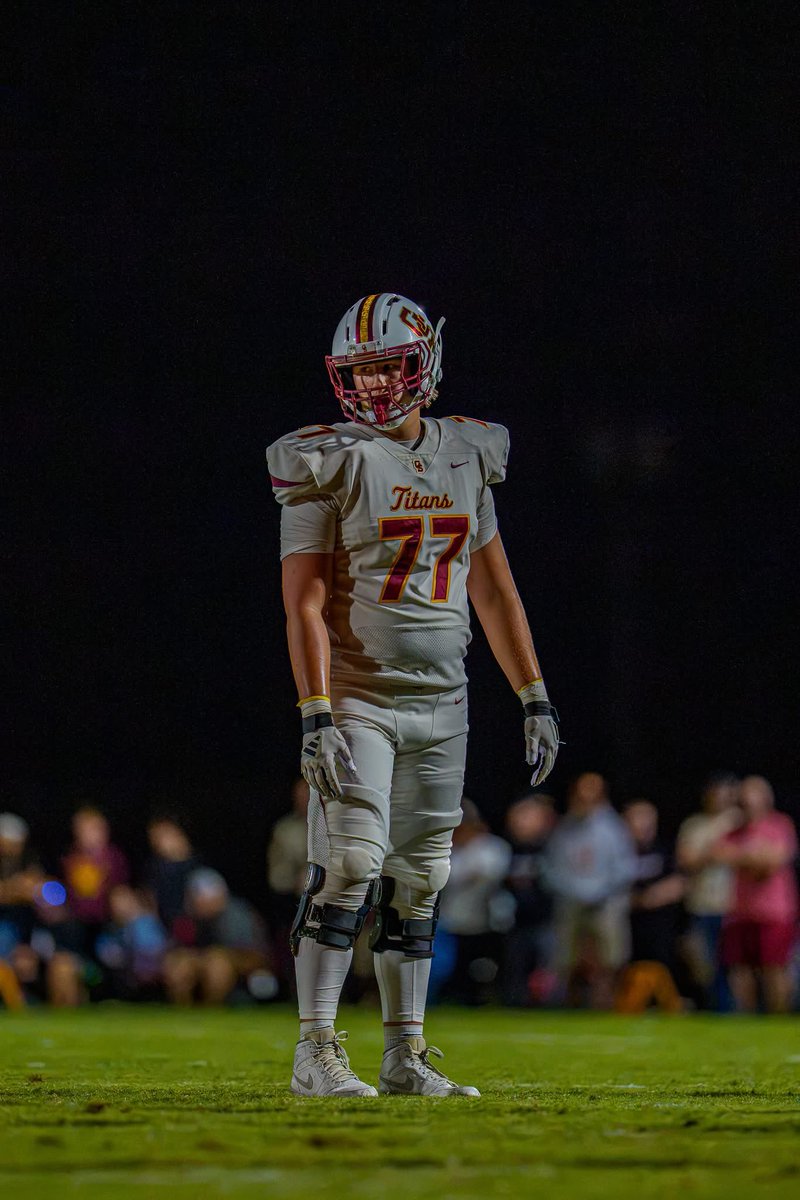 benreinhart08's tweet photo. Week 6 vs Heritage Hills (42-35 W)

💥0 sacks allowed (few drives vs a DT with offers from North Carolina, North Texas, Wyoming, and Utah State) 
💥5+ pancakes
💥42 points scored with nearly 500 yards of offense https://t.co/Pb1kxSYY8W