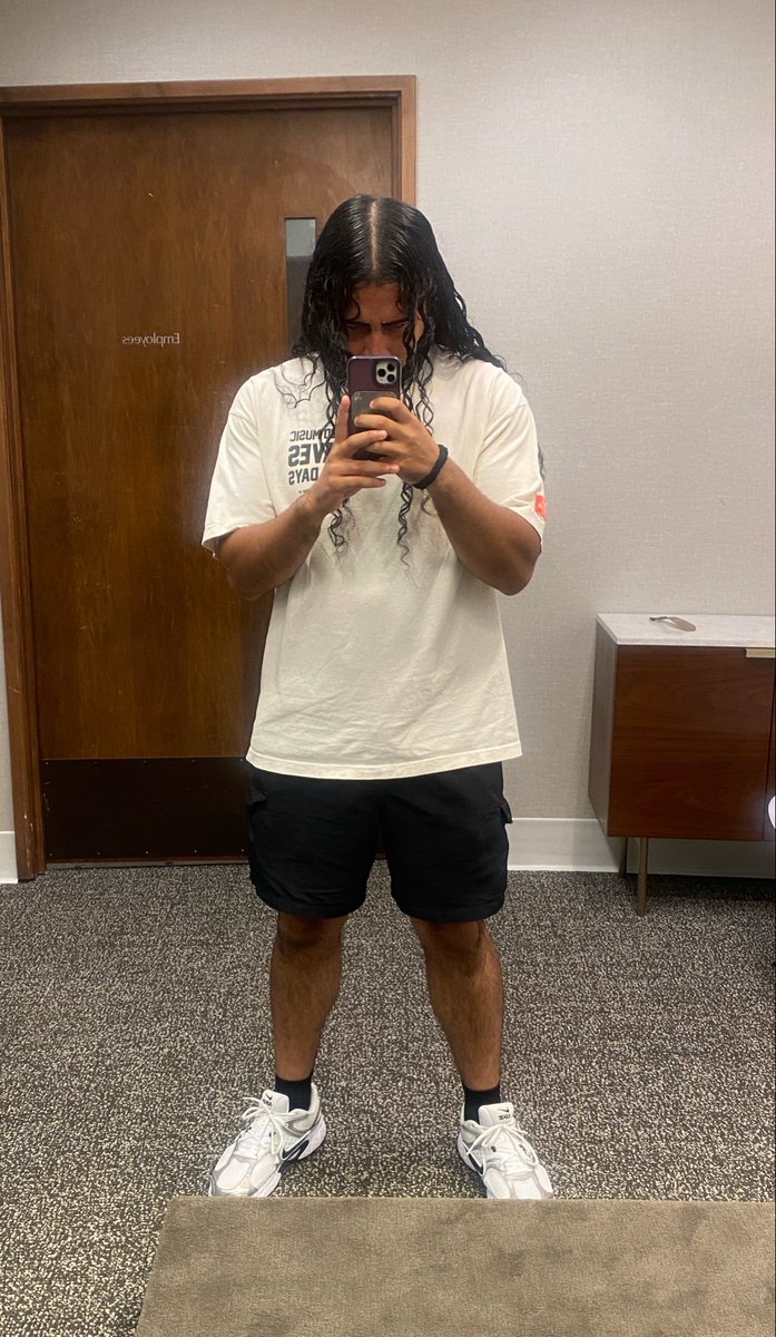 allegedlylelo's tweet photo. Me + my 9 games 🫶🏼 https://t.co/bpB5GrNmJT