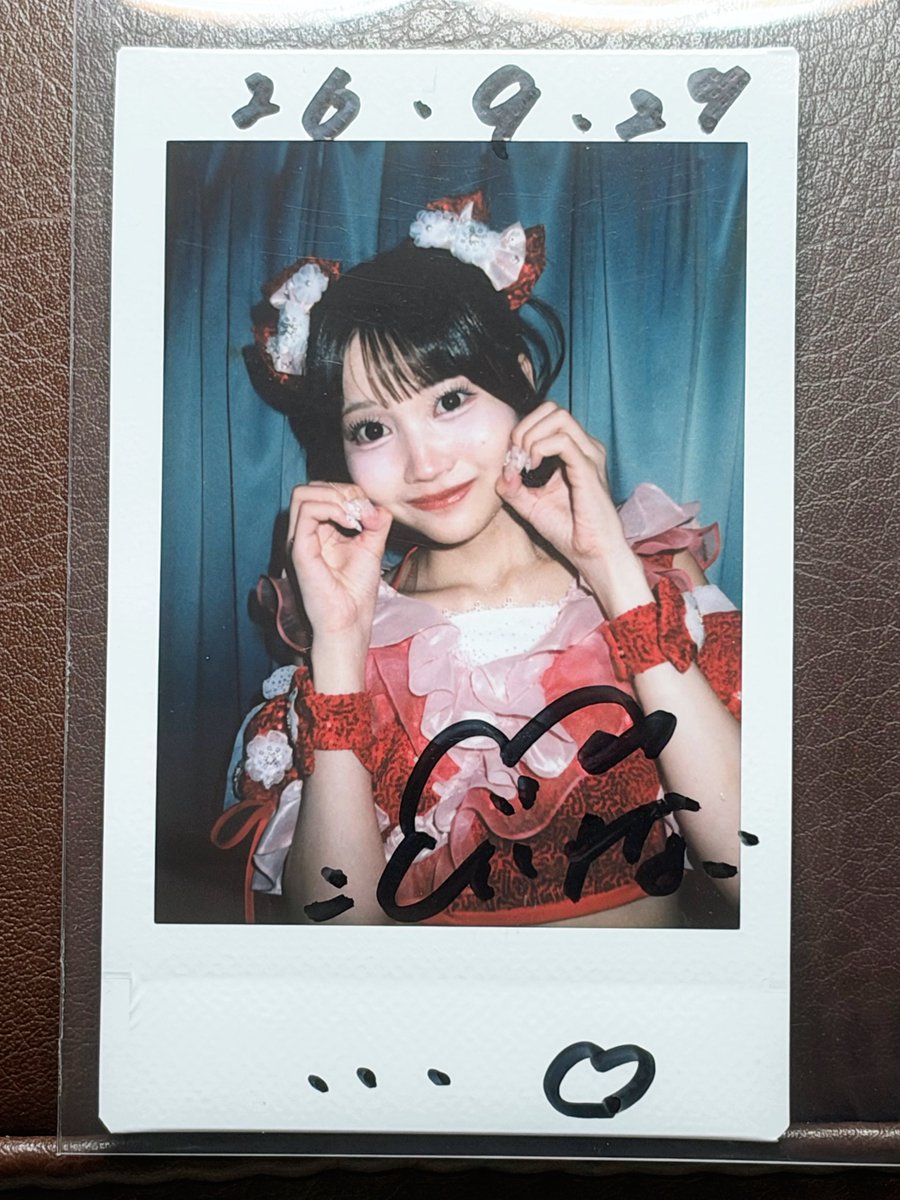 TenTenTen_ooo's tweet photo. はじめましてしたら
れ「まって Twitter知ってる 反応はやい！」
ってなんで?!
リプとかしたことないはずなんだけど
ここでもはやい認知されてる🙄

髪型かわいいって伝えたら
うれしそうに
くるくるしてくれたのかわいい❤️

伝え忘れたけど新衣装も天才！

#スクスマZepp0929 #スクスマ
#どいれな教室 https://t.co/Hf60ZOclQe