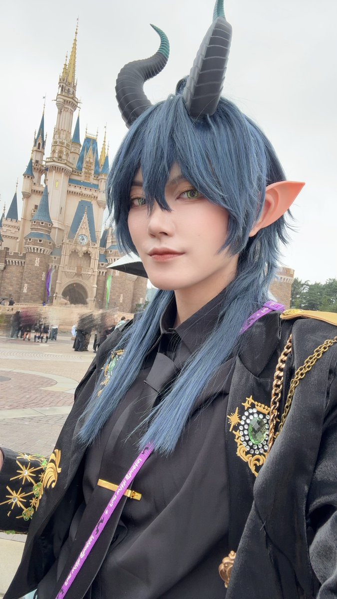 0929Kouran's tweet photo. 今日も🏰インパ✨
 #Dハロ仮装 
 #Dハロツイステ https://t.co/FOVNQnEb8Z