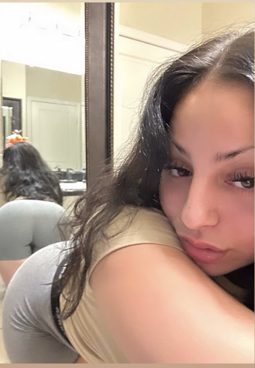 Sammiethatbih's tweet photo. Okay last one 😅 https://t.co/1fp2DN7thl