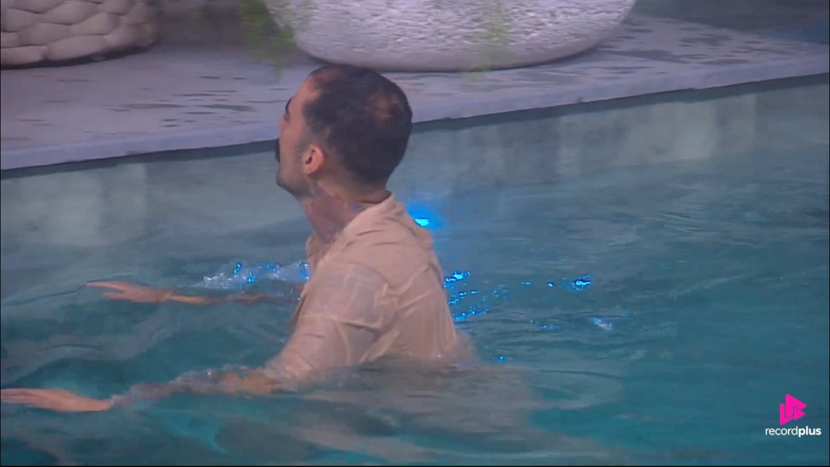 centralreality's tweet photo. Lucas alerta Ariela e Mayk que causar punições propositalmente é motivo de expulsão. #AFazenda https://t.co/LNhYhVvJh2