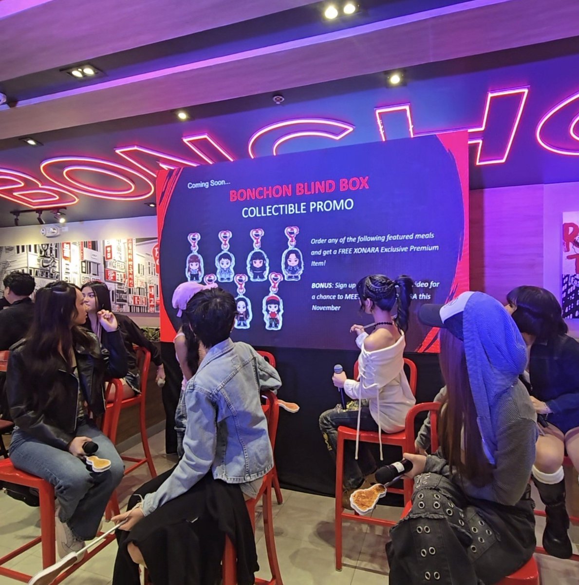 philconcerts's tweet photo. BonChon unveils its Blind Box Collectible Promo for @officialxonara.

 #BonchonPH #EAT7 #7WaysToChikin #XONARA https://t.co/3sR8Hc8hno