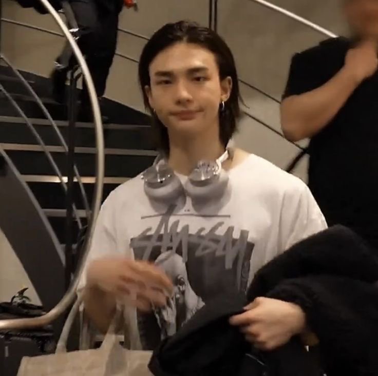 hyunquil's tweet photo. i love when he https://t.co/qZedIqUdpt
