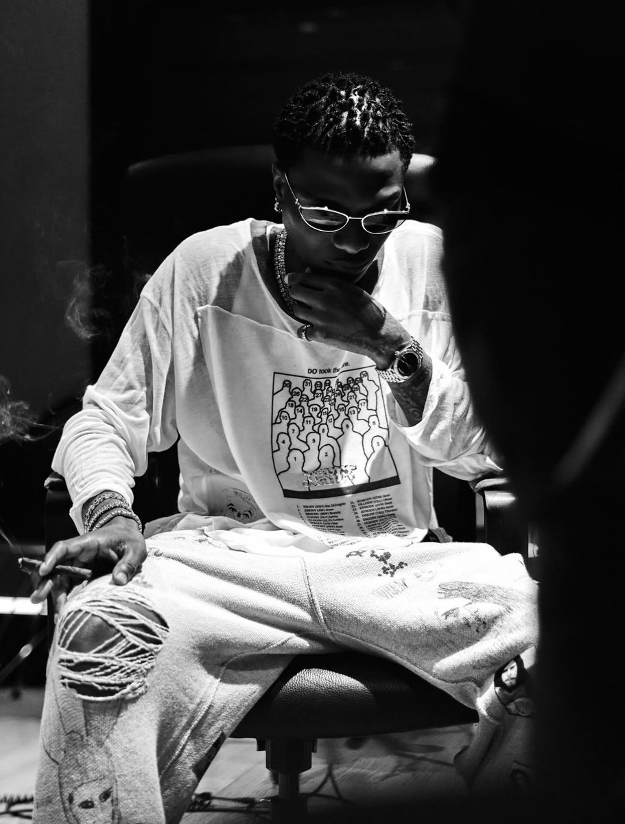 WizkidSource's tweet photo. 9/30 | @wizkidayo on Instagram: https://t.co/h75VPddVVO