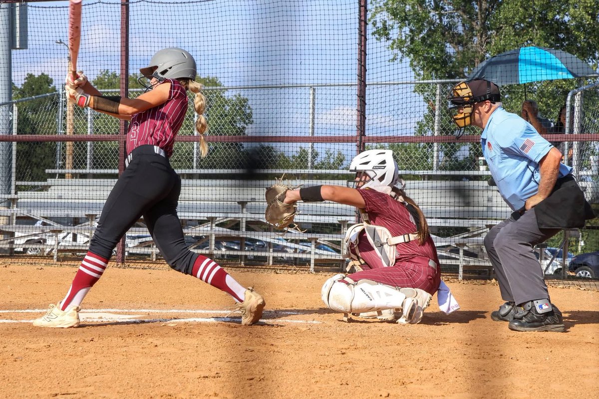 EmmyYoung2028's tweet photo. Taking on Kellyville, Wednesday at 11am🥎🥎🥎🥎🥎🥎🥎🥎 https://t.co/AfKkuMh2rz