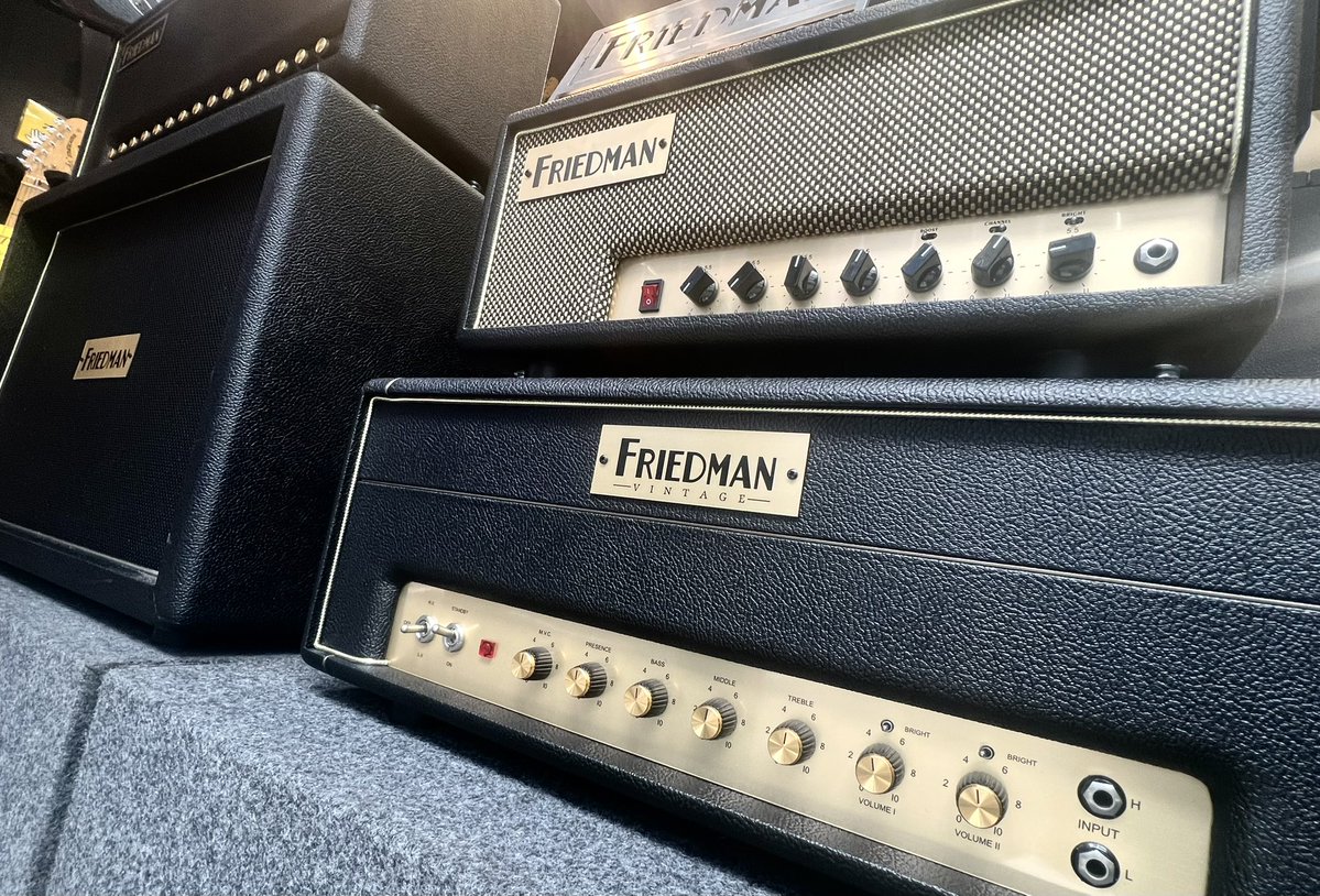 ikeberevole's tweet photo. 🔊#FRIEDMAN 一挙集結!
🗣「改造アンプの魔術師、ホゼ・アレドンド氏の魂を受け継いだ新モデル
『Jose Arredondo Tribute Amp』の発売記念FRIEDMANフェアを絶賛開催中です!
🎁超豪華購入特典、試奏特典をご用意してお待ちしております❗️
🔻詳細はこちら🔻 https://t.co/LAZcRZIpV0