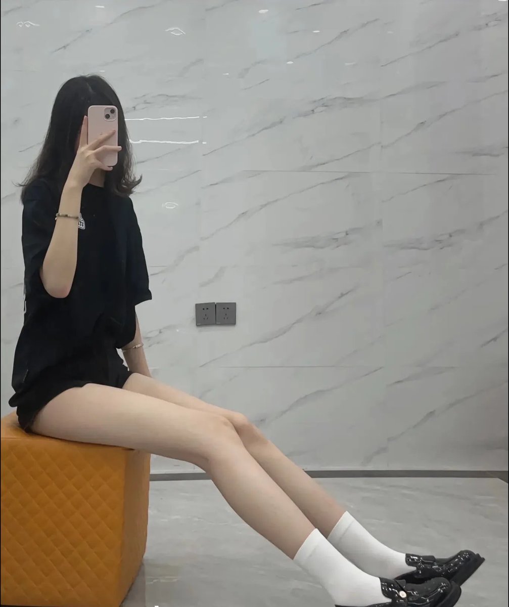 Kkitmb's tweet photo. 有没有想让妈妈榨干的贱狗，点赞，私信，玩烂你的狗叼，#贱狗 #女s #榨精 #语视 https://t.co/Im2dXJb760