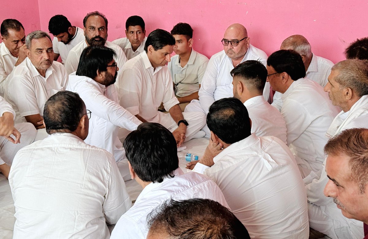 DeependerSHooda's tweet photo. यमुनानगर, अंबाला और करनाल में विभिन्न साथियों के सुख-दुःख में... https://t.co/Fr6CfE32wL