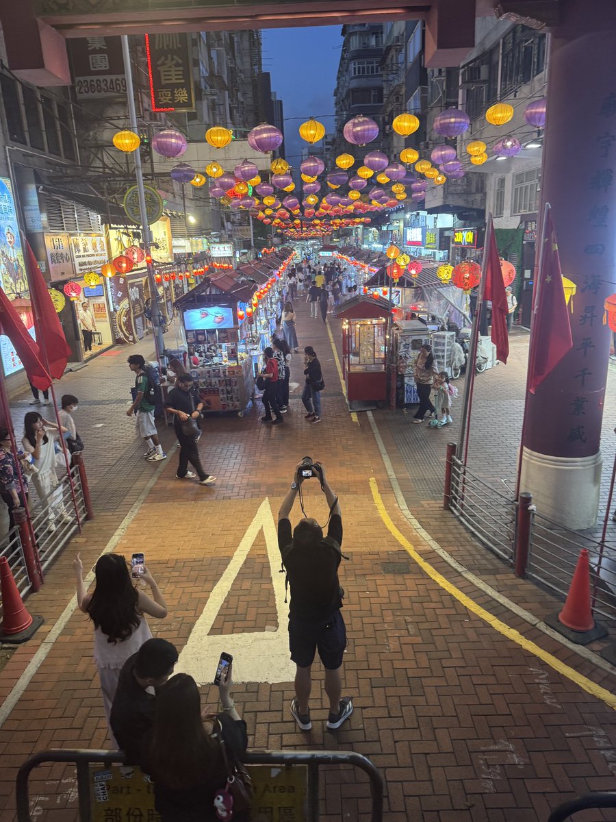 EY7vmd's tweet photo. 咁多僵尸帳戶😅
取消佐好多follow 
Twitter 依家嘅功能真系當沖下浪，
睇下片🤣冇咩特別咯 https://t.co/G1aYoVRzuL