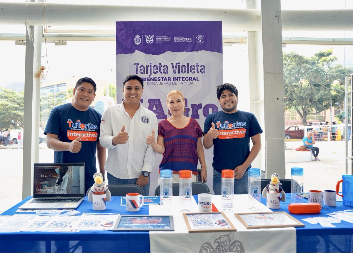 UAGro_MX's tweet photo. La rectora de la #UAGro, Dra. Leticia Jiménez Zamora, acompañó a la gobernadora Mtra. Evelyn Salgado Pineda a la entrega del programa #TarjetaVioleta, donde 3,500 mujeres recibieron esta importante herramienta de respaldo.

#UAGro #TarjetaVioleta https://t.co/aUWAq0gVje