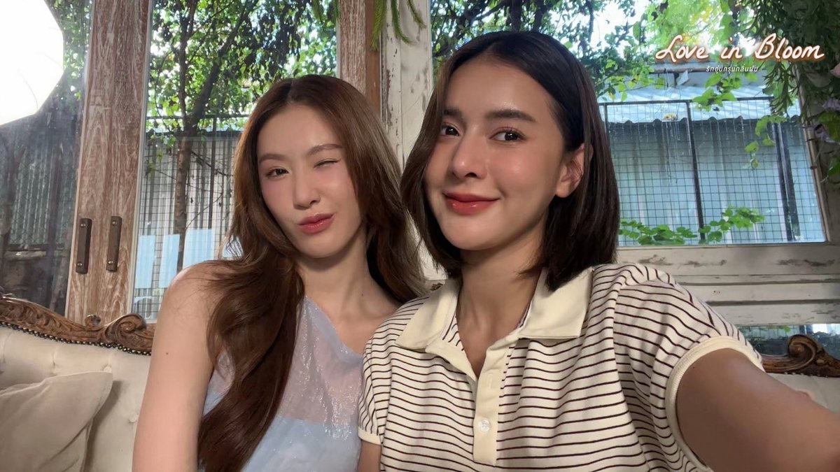LoveInBloomMono's tweet photo. สวัสดีวันพุธ หยุดน่ารักกันได้ยัง 🫣🫶🏻💐

#LoveInBloomQ6
#LoveInBloomTheSeries
#TungpangJessie https://t.co/Erl2Y7htMM