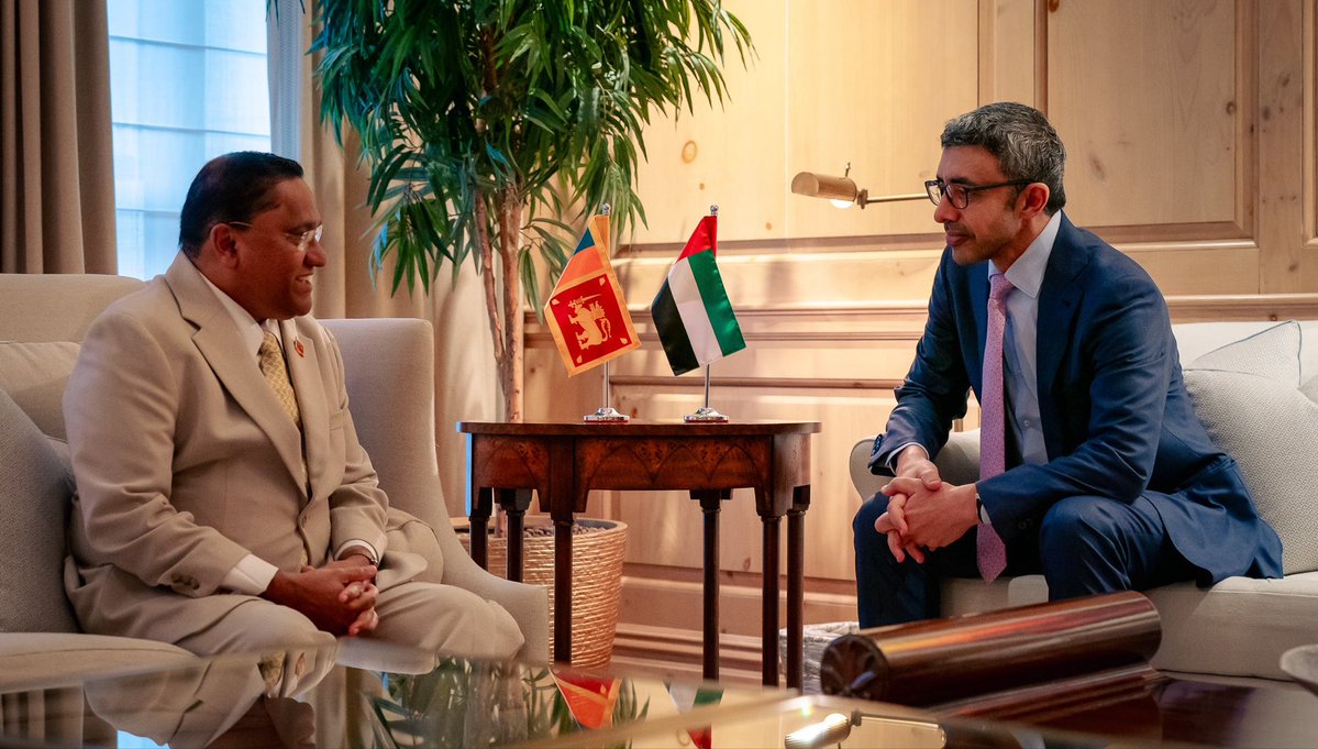 HMVijithaHerath's tweet photo. Met with H.H. Sheikh Abdullah bin Zayed Al Nahyan, Deputy Prime Minister and Minister of Foreign Affairs of the United Arab Emirates on the margins of #UNGA81. We discussed avenues on further strengthening our bilateral relations, including trade, investment, tourism, labour cooperation, and the welfare of the Sri Lankan community in the UAE.

@MFA_SriLanka @OFMUAE @SLUNNewYork #UNGA81 #UNGA #SriLanka #UAE #DiplomacyLK #lka