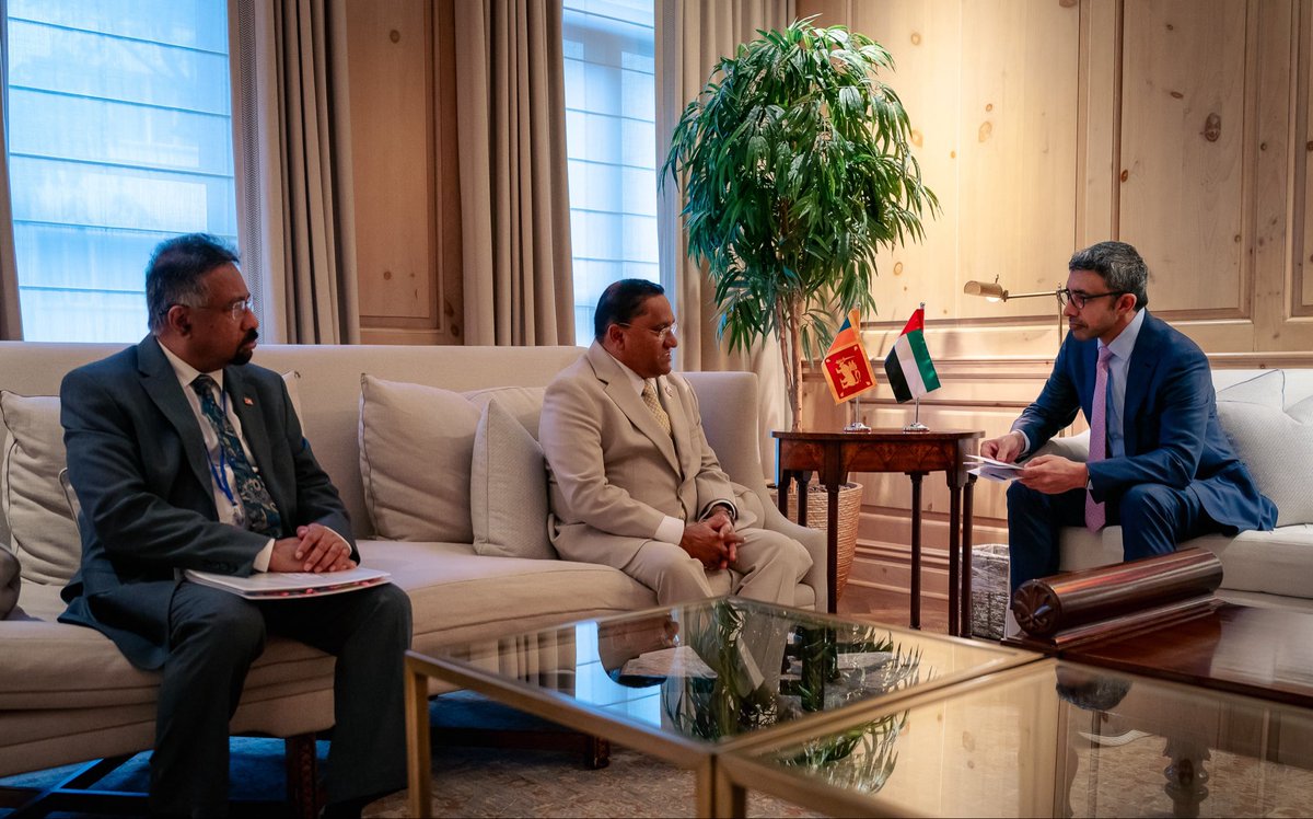 HMVijithaHerath's tweet photo. Met with H.H. Sheikh Abdullah bin Zayed Al Nahyan, Deputy Prime Minister and Minister of Foreign Affairs of the United Arab Emirates on the margins of #UNGA81. We discussed avenues on further strengthening our bilateral relations, including trade, investment, tourism, labour cooperation, and the welfare of the Sri Lankan community in the UAE.

@MFA_SriLanka @OFMUAE @SLUNNewYork #UNGA81 #UNGA #SriLanka #UAE #DiplomacyLK #lka