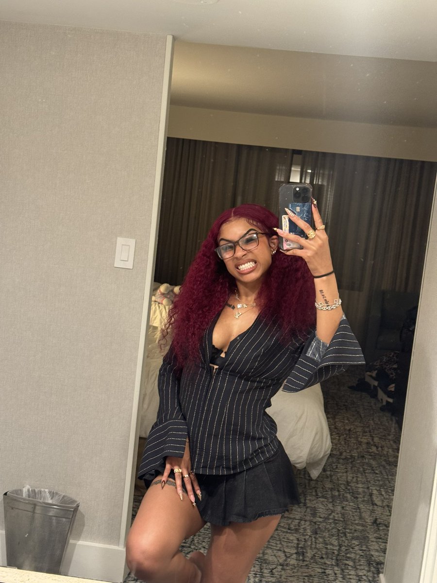 j_luna683's tweet photo. Car meet available Who's up and horny
#ebony #bigbooty #detroitfreaks #313freaks #fyp #twerking https://t.co/aEuxPQfuoT