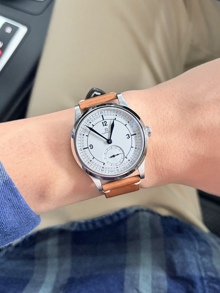 everydaywatch's tweet photo. #OMEGA #Specialities #CK859 #CoAxialMasterChronometer
購入して2年弱、、初めてまともに純正ブラウンストラップを使ってみた。笑
秋に良いなぁ!(今さら) https://t.co/NIkqRAEhis