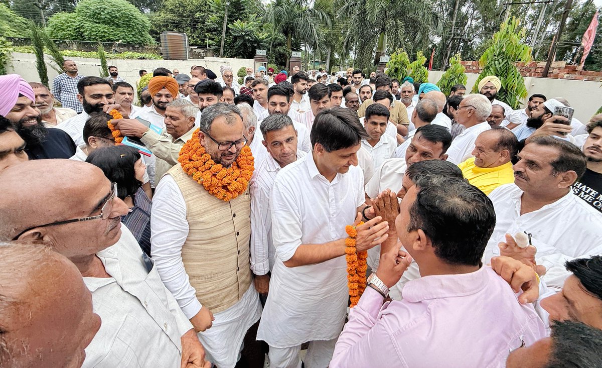 DeependerSHooda's tweet photo. यमुनानगर, अंबाला और करनाल में विभिन्न साथियों के सुख-दुःख में... https://t.co/Fr6CfE32wL