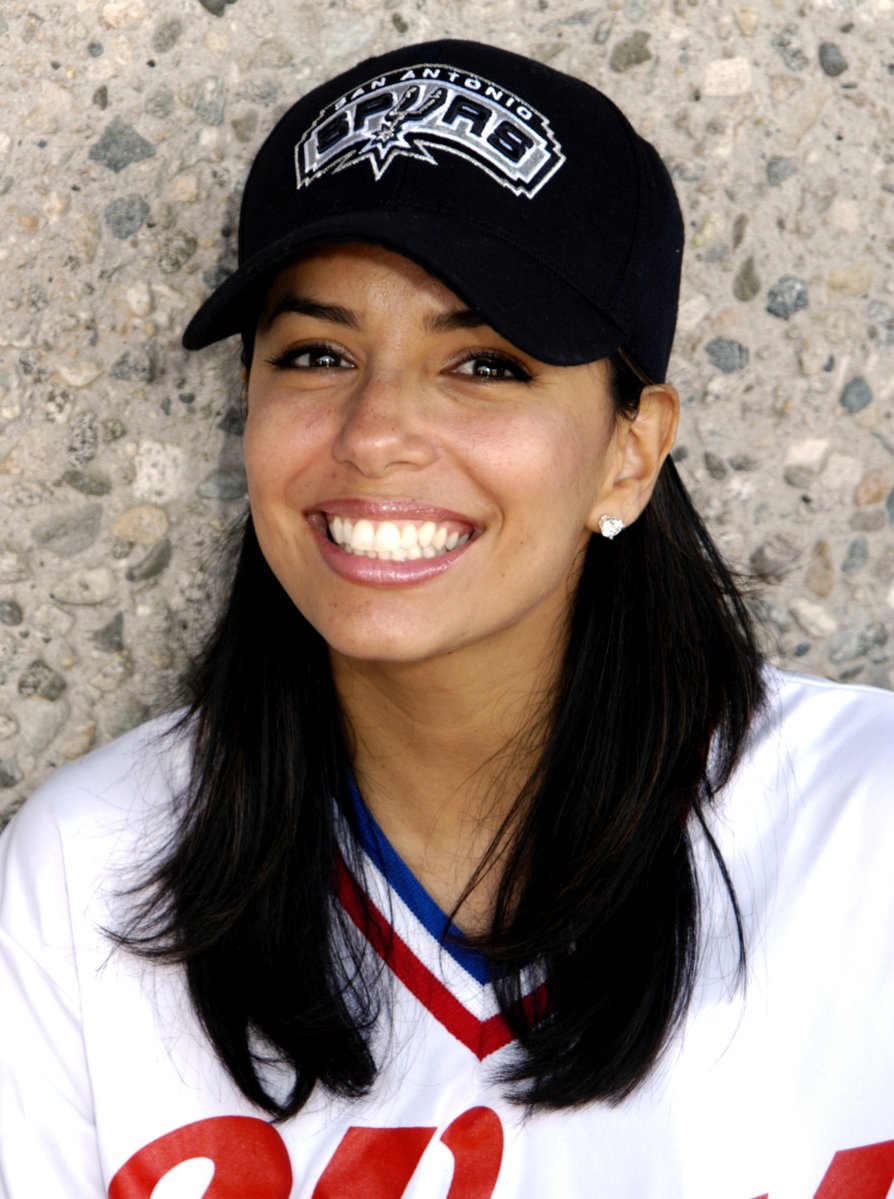 Complex's tweet photo. Eva Longoria (2004) 😍

📸:Getty https://t.co/CujSG90c8A