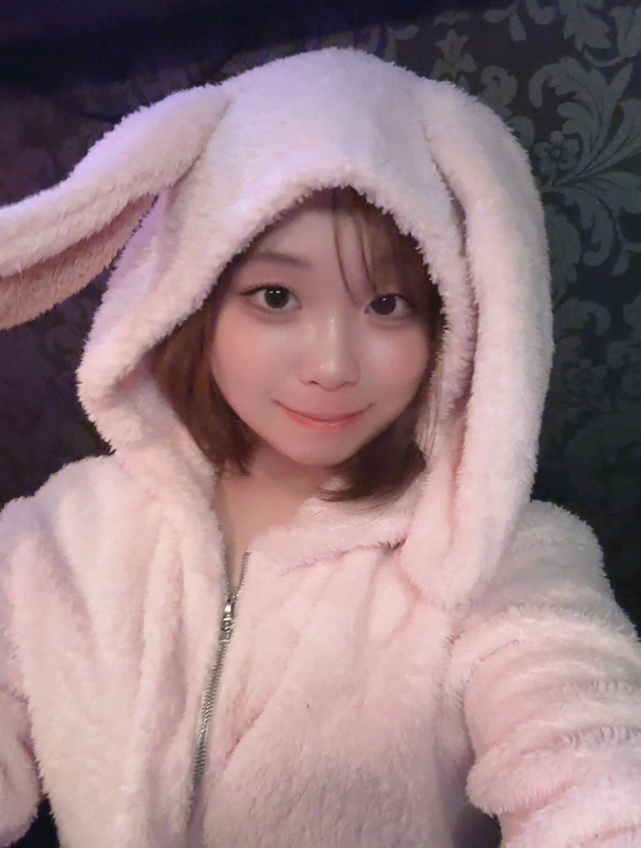 mirei_5ive's tweet photo. もふもふうさぎ🐰
#コンカフェ #コンカフェ嬢 #渋谷コンカフェ #渋谷 #コンカフェ東京 #東京 #5ivelounge #自撮り https://t.co/s3be8lQ5dW