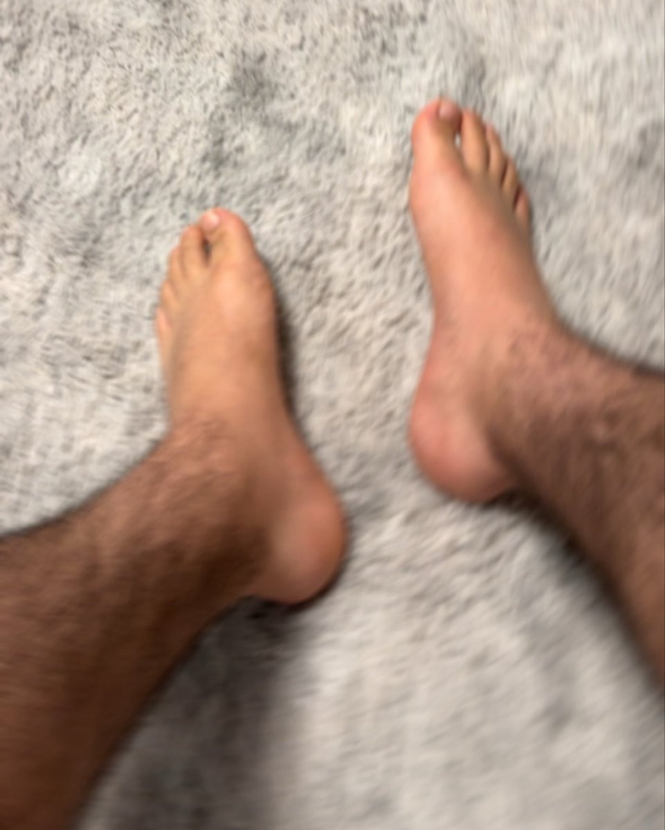 turkishmasterDE's tweet photo. Na los schön die Füsse sauber lecken, danach mit der Ferse ins Gesicht eintreten 😈🦶🏼

Schreib mich an falls du Bock auf türkische Füße hast 💪🏼🇹🇷 https://t.co/clH9wZiRKt