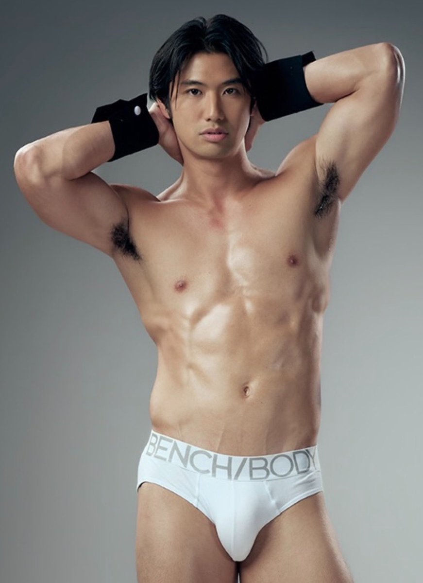 pinoysexymen's tweet photo. New Hot White Underwear https://t.co/mLi6ipFxUU