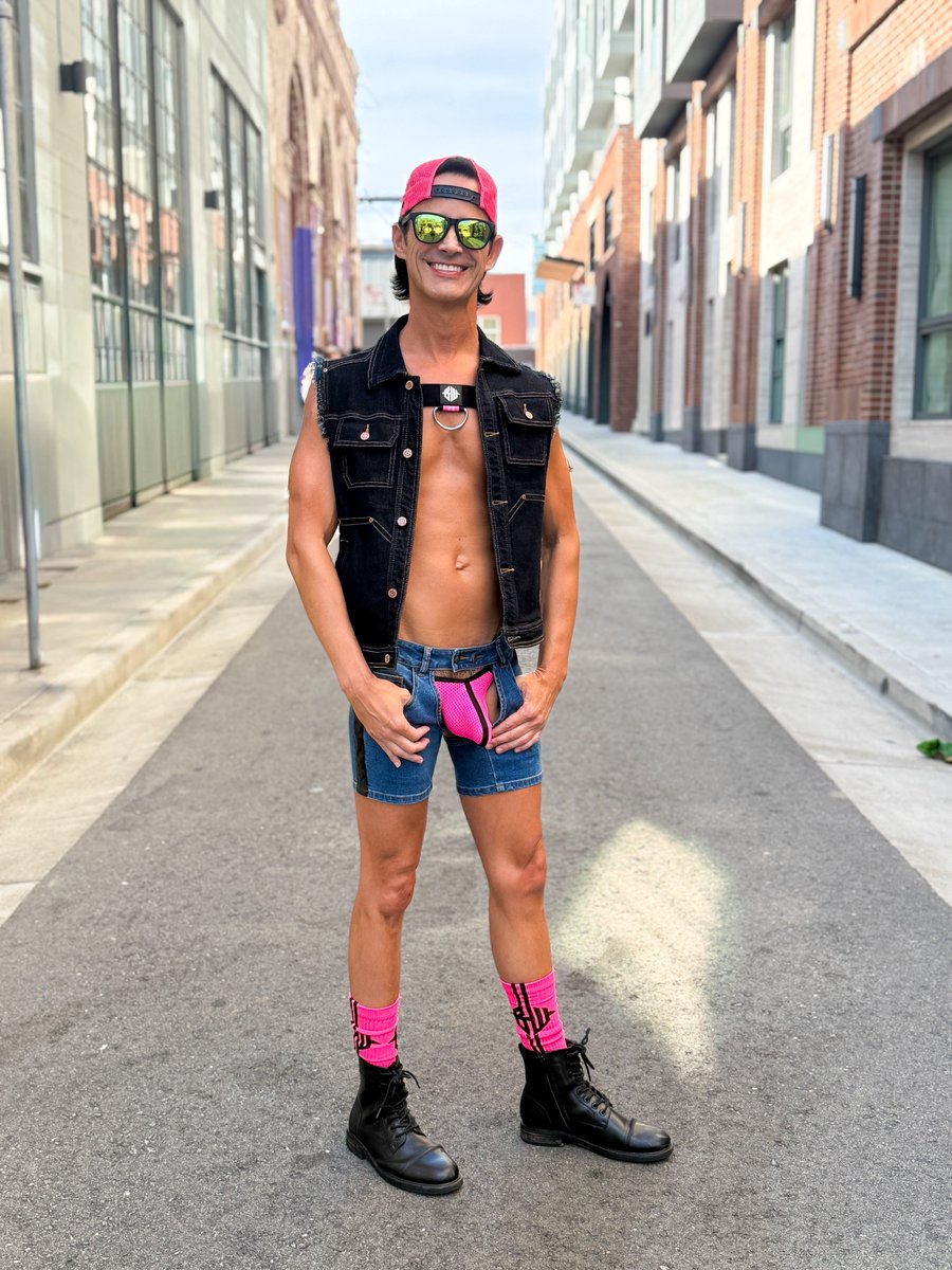 ActuallyEmerson's tweet photo. Folsom fits! https://t.co/2rhoiXQjkJ