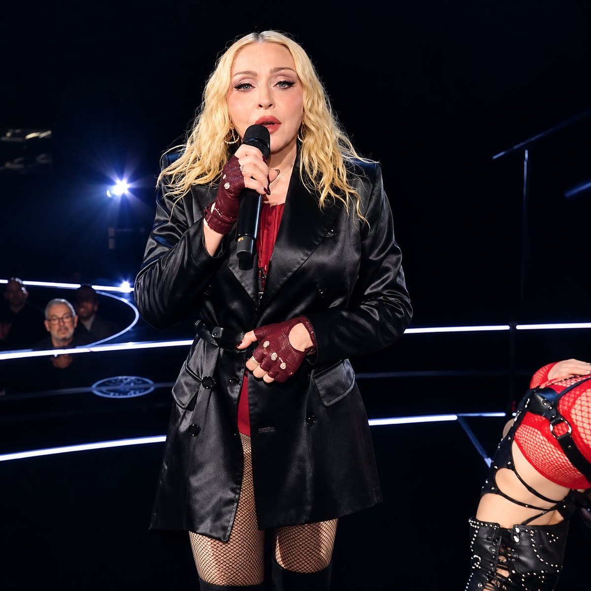 PopHubOfficial's tweet photo. 🔥| A video of Elton John throwing facts about Madonna is going viral online.

"Madonna, best live act? F*ck off. Since when has lip-syncing been live? Sorry about that, but anyone who lip-syncs in public on stage when you pay like 75 pounds to see them should be sh*t." https://t.co/PJDWolubQy