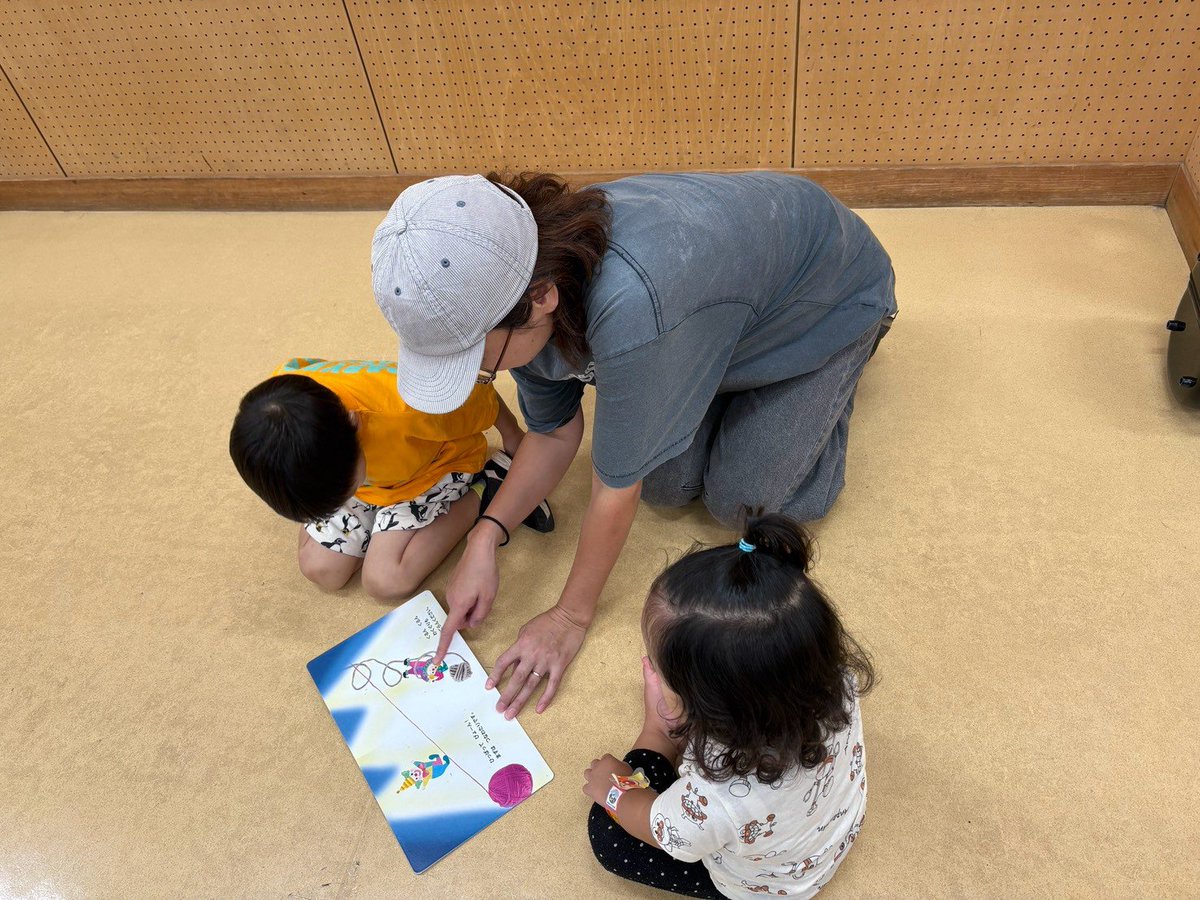 kaedenoko_'s tweet photo. 9/15の練習風景です♪

11月の訪問演奏にむけ

♪スーパーマリオブラザーズ
♪ライラック
♪名探偵コナンのテーマ
♪カレーライスのうた

を練習しました

お子さまタイムは絵本の読み聞かせでした

楓の子マザーズバンドでは一緒に活動してくれるメンバーを募集中です
ぜひ見学体験お待ちしています https://t.co/kXBaMjN2LM