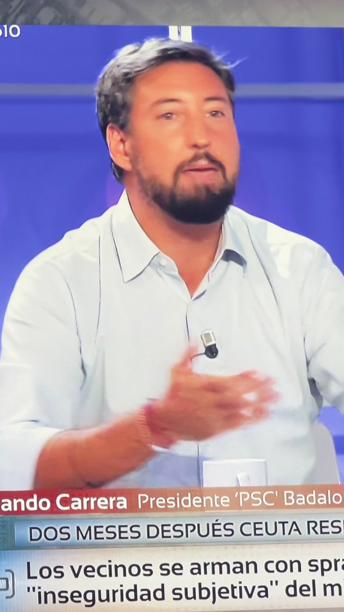 Namecantbegmf's tweet photo. #Codigo10  Que agresivo y poco empatico es este ser con los invitados, enserio, en ese programa llevan todo lo que no quieren las demás cadenas... https://t.co/wdGpsaZxv8