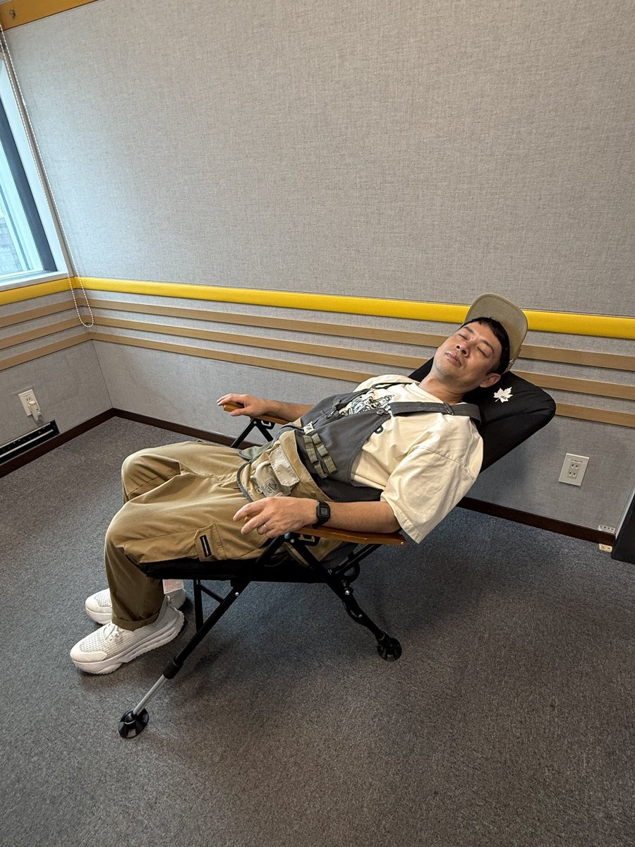 ezakibamon's tweet photo. ラジオNikkei第１にて10月毎週木曜日 
21時〜21時40分放送
LOGOS presents 『CAMP RADIO』
10月のパーソナリティに選んでいただきましたっ！！
明日から放送開始！
アプリRadikoで『RN』にて全国で聴けますー！
ぜーひ！
#LOGOS 
#CAMPRADIO
#江崎ばもん https://t.co/Kvsw7m3TRr