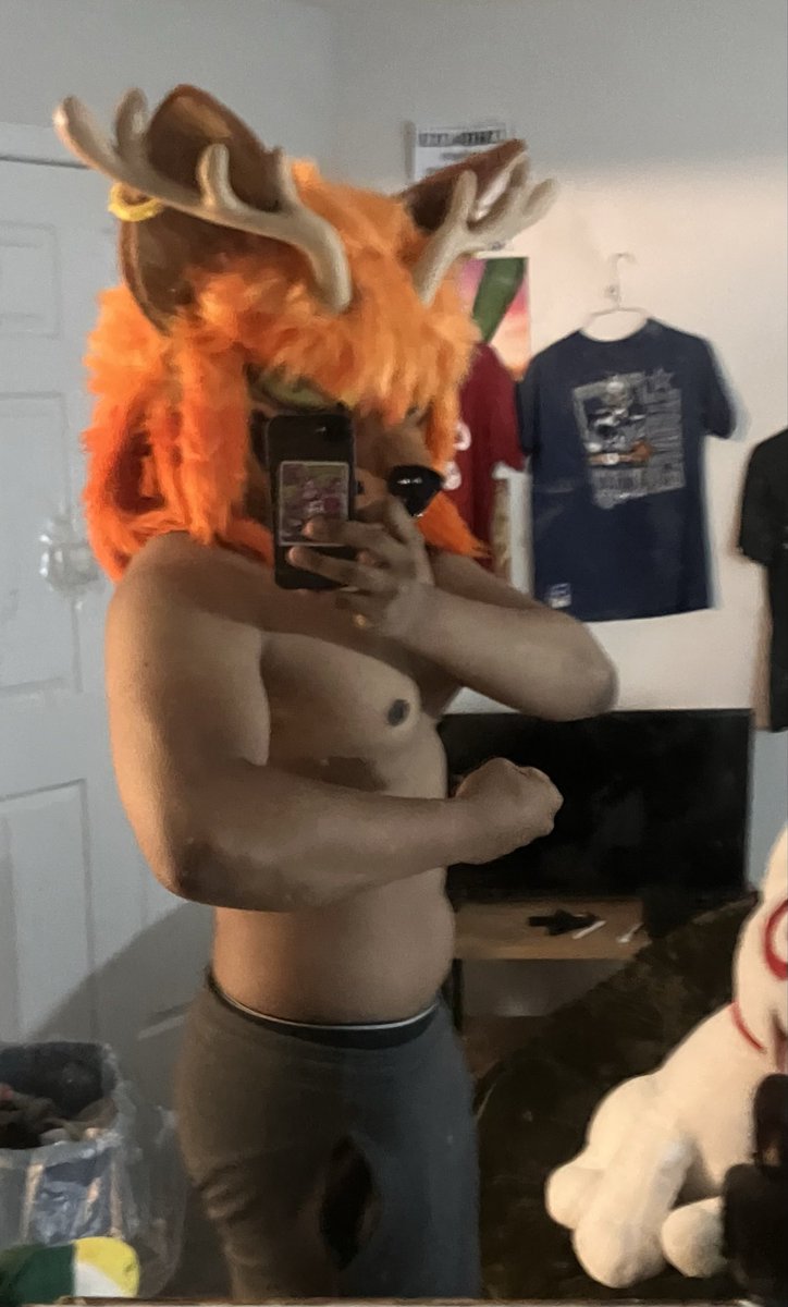 realbaconchamp's tweet photo. honestly got a lot stockier I mean fatter I mean stockier I mean fat https://t.co/dBlG91RQ5l