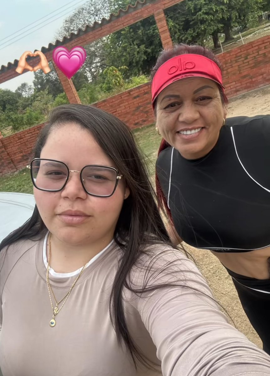 Mephistorkng's tweet photo. @OrlvndoA #Apure La jefa de los colectivos del estado apure esta amenazando a la mayoría de los comerciantes, La jefa de los colectivos se apoda como Alias la chuta. No más Colectivo en Toda #Venezuela https://t.co/3rNfuIUKhn