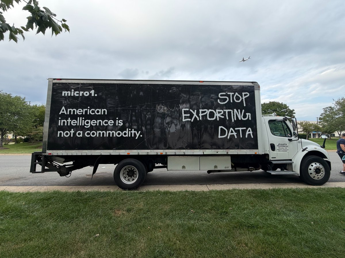 aliansarinik's tweet photo. to win the AI race, we shouldn’t export American Intelligence 🇺🇸🇺🇸🇺🇸 https://t.co/CHi4zOU84r