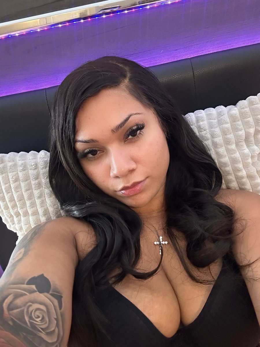 DejMercedoz's tweet photo. face card got a higher limit than yours. https://t.co/yTIzIlSOop