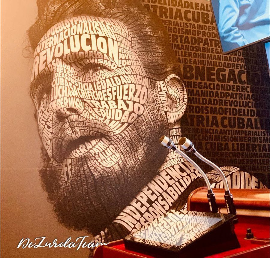 YATAGAN5f's tweet photo. #Fidel enarboló las banderas de la solidaridad, el internacionalismo, la dignidad, el valor y el coraje entre los cubanos #Cuba #CubaEstaFirme #LaPatriaSeDefiende #100AñosConFidel https://t.co/6z2rPsPwAj