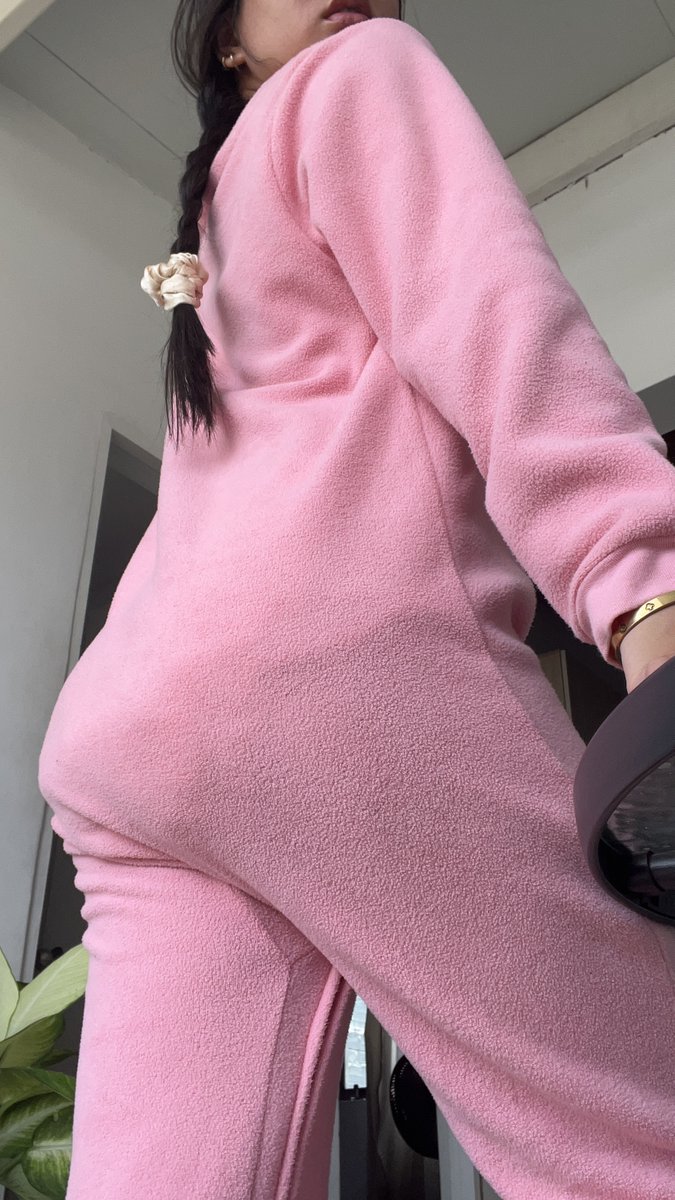 KatDiaperLife's tweet photo. I got invited to a sleepover and I don't know if I should wear this... will they notice? 😳😭 #abdl #diapergirl https://t.co/P91dExb1Tp