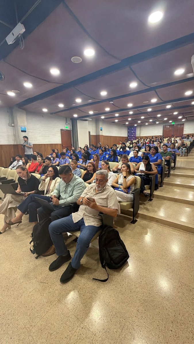 fpereirapa's tweet photo. Gracias AMCI y a mi estimado amigo, Dr Agamenón Quintero, de IMAT AUNA, por la invitación en Montería. Compartimos aprendizajes sobre nutrición del pte oncológico crítico: evaluar riesgo, reconocer fase clínica y preservar función. #AMCI #OncologíaCrítica @lasamericasauna https://t.co/cW7Seup16z