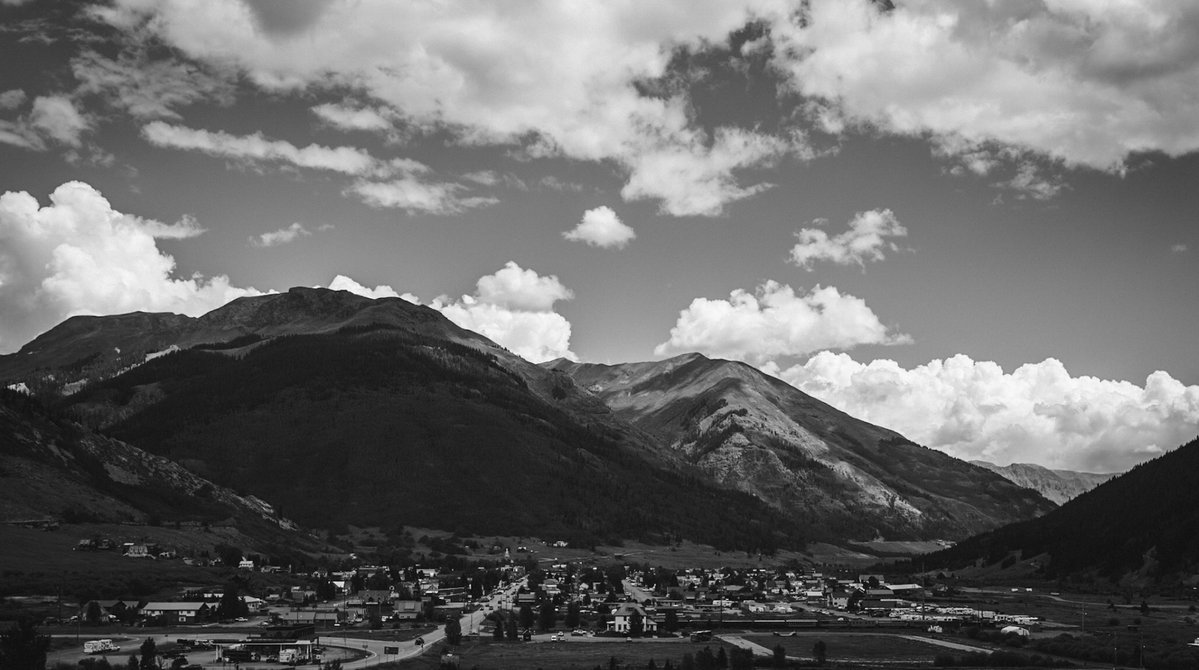 danielw's tweet photo. View from an abandoned mine overlooking the town of Silverton in Colorado
📷 Captured August 7, 2022 https://t.co/exviHd0Hgm