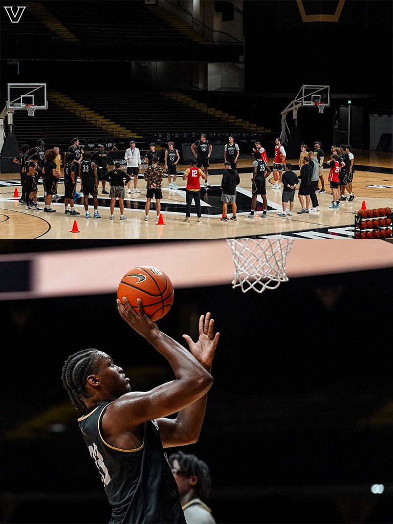 VandyMBB's tweet photo. Back in Memorial Gym https://t.co/qN6LV1MIaY