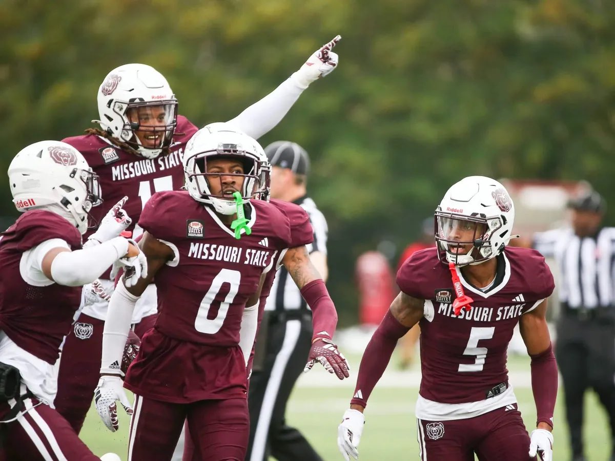 JameionReese1's tweet photo. #AGTG Blessed to receive my first offer from @MoStateFootball 🔥🔥@DLineGURU @MillsHighFB @CoachGHunter @Chedda_Mac @PrepRedzoneAR @EarlGill10 https://t.co/m24qvXt8sb