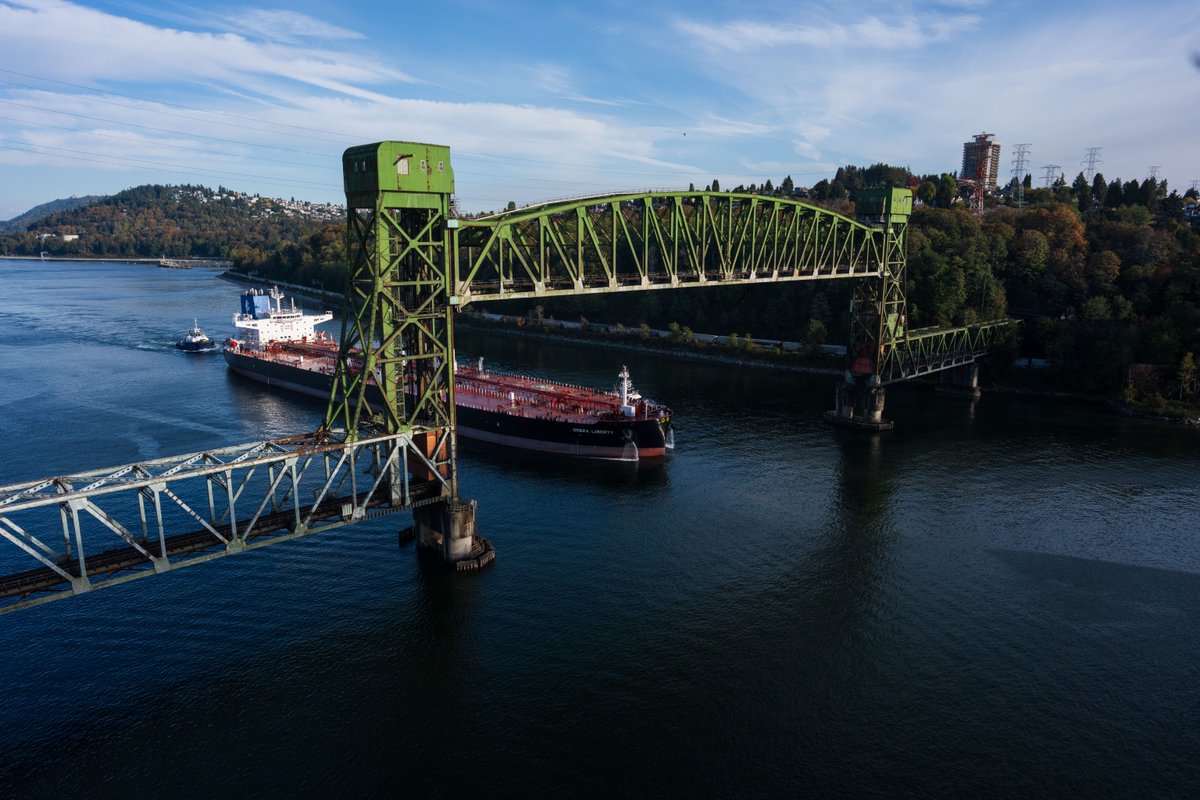 TransMtnFR's tweet photo. La demande des clients pour la capacité du réseau de Trans Mountain demeure forte.
 
@TransMtn accueille favorablement l’approbation par la @REC_CER des contrats de service ferme attribués dans le cadre de l’appel d’offres pour la capacité d’expansion. Avec des soumissions totalisant près de 400 000 barils par jour pour une capacité disponible de 72 000 barils par jour, la période de soumissions a été sursouscrite plus de 5,5 fois.
 
Ces résultats témoignent de la forte demande soutenue pour une capacité ferme additionnelle sur le réseau de Trans Mountain et reflètent notre engagement à offrir un service sûr et fiable tout en reliant l’énergie canadienne aux marchés du monde entier.

#TransMountain #ÉnergieCanadienne