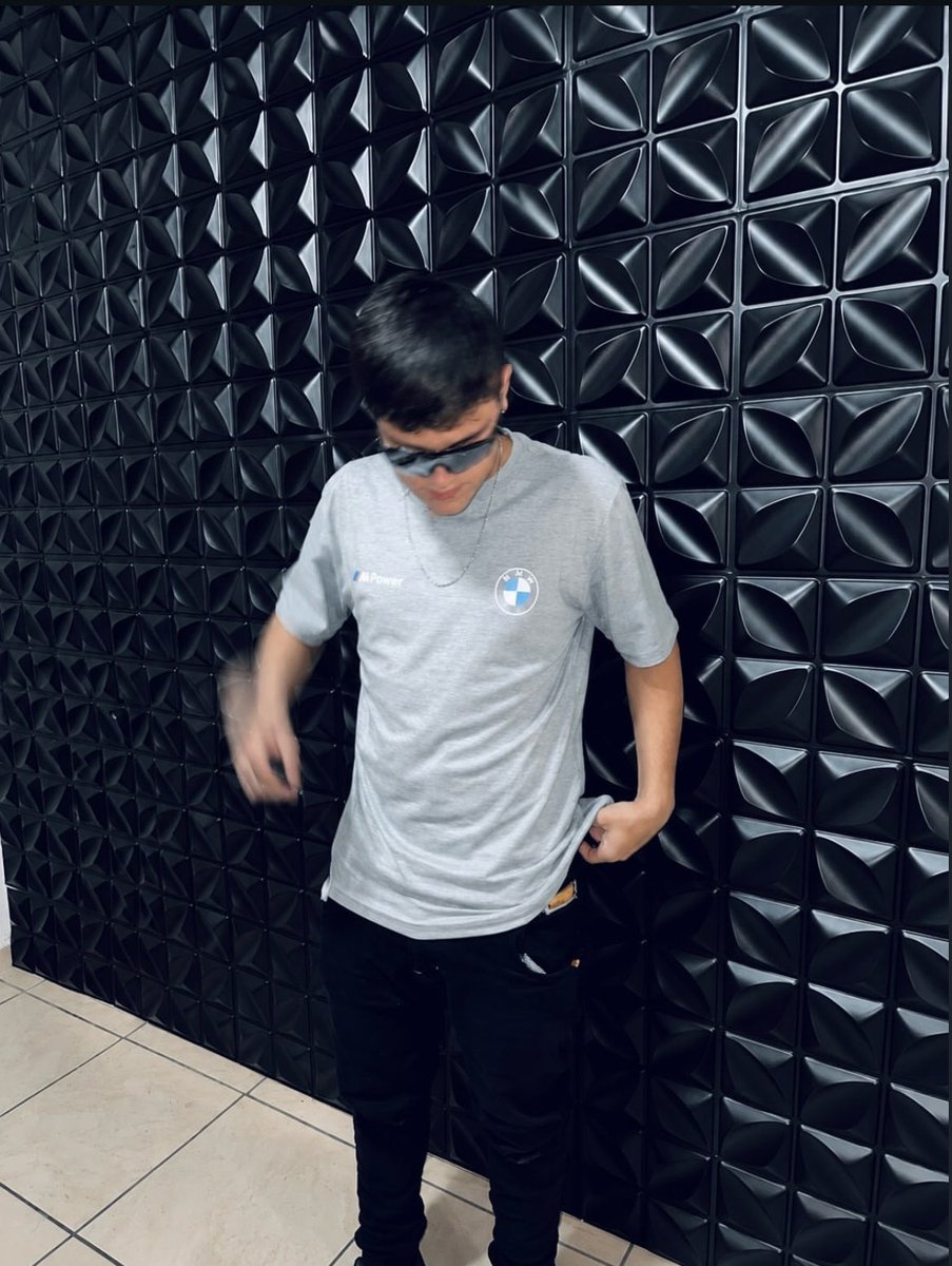 riqueswzz's tweet photo. https://t.co/sR1ohVil9v