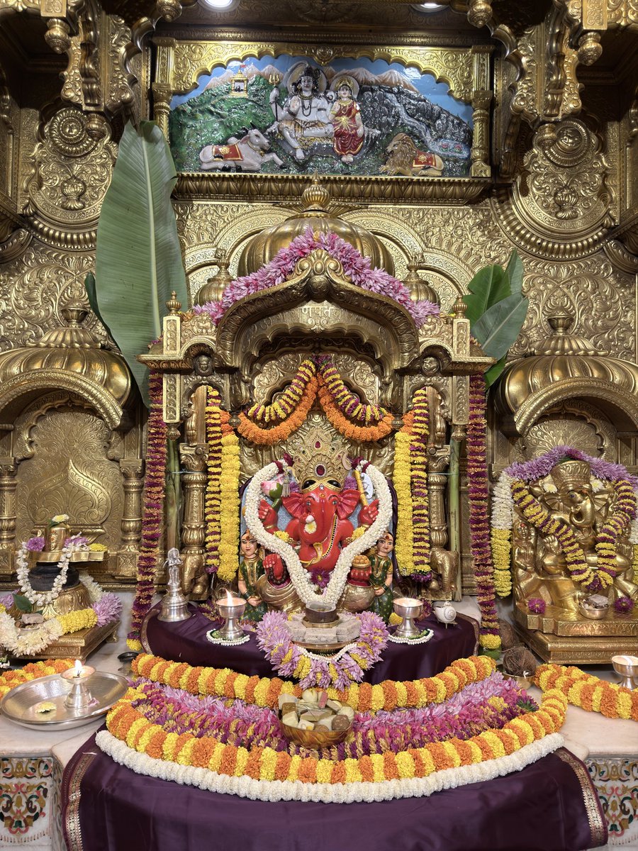 SVTMumbai's tweet photo. 🙏गणपती  बाप्पा मोरया 🌺मंगलमूर्ती मोरया 🙏३०/०९/२०२६
🙏Ganapati Bappa Moraya 🌺 Mangalmurti Moraya  🙏 30/09/2026 https://t.co/YoTgYxpaWc