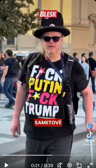 VasagitaS's tweet photo. Jak vypadá takový klasický český nácek - ukrofilcka https://t.co/b2WmE76TGW