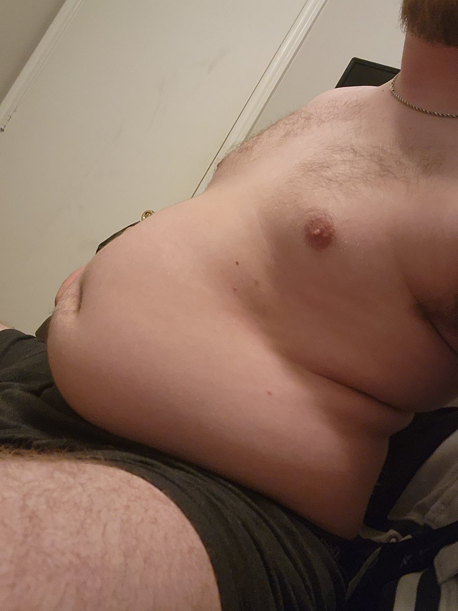 bigbo_operboy's tweet photo. Finally surpassed 210lbs today!

I need to get bigger...
Someone willing to help with that?😏

#fat #fatter #fatty #obese #gay #gainer #gay #gayner #feedee #feeder #growing #big #growingbig #bigger #growingbigger #gain #gaining #obesity #weight #weightgain #moobs #belly #boybelly https://t.co/G6G2WnBraw