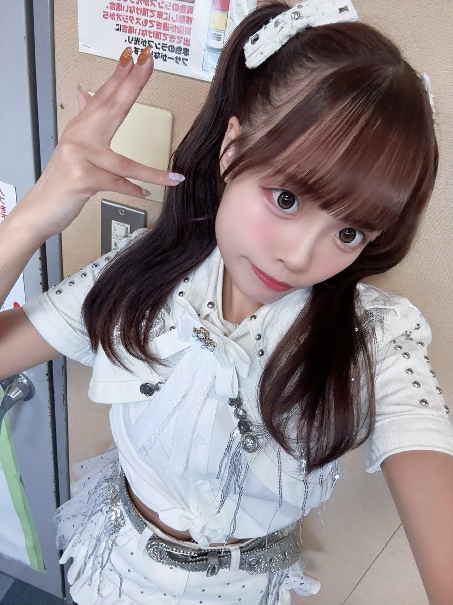 tsuki_sunnyc's tweet photo. おはつき☀️

昨日の生誕祭発表から沢山おめでとうとか楽しみとか、頑張ろうね‼️って言葉がいっぱいで嬉しい😌絶対に最高の生誕祭にしたい気持ちがより大きくなったよ‼️
絶対‼️みんながびっくりするくらい大盛況の生誕にする‼️箱パンだー‼️

今日も1日がんばろー！

ファンクラブ『つきと付き人さん』
🌟ファンクラブの仲間になってほしい🥺
https://t.co/30DI7al25u…

『炎天下♡サマー』グッズ
https://t.co/Ct05NfhulC
有観客生配信10/12
https://t.co/6zNISLt0UL…

SUNNY CIRCLEハロウィンライブ『サニサー海賊団 今夜、キミをいただきます♡』11/1
https://t.co/Ap2RLOBYzn…

#つきるーむ
#サニサー
#サニラー