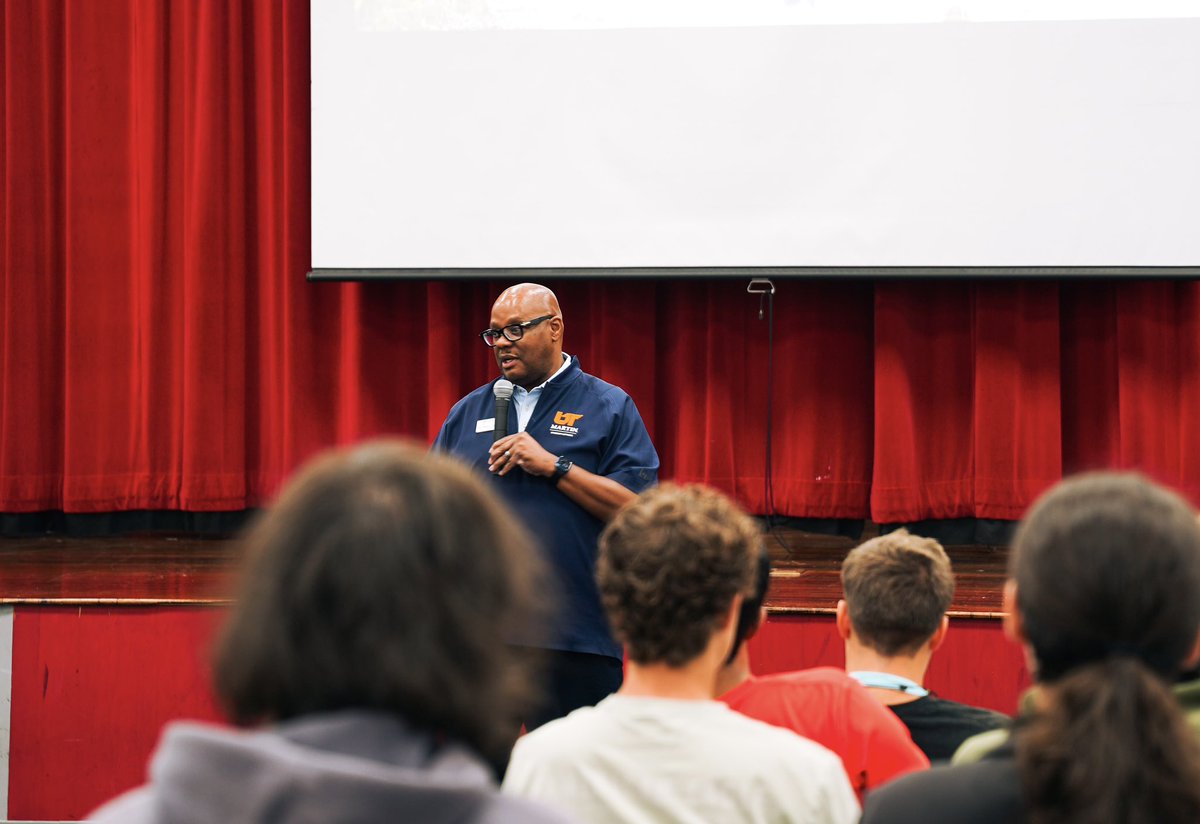 UTSystemNews's tweet photo. The future starts with imagining what’s possible.  

That’s what today was all about with @UTMartin Chancellor Yancy Freeman at four schools across three West Tennessee counties: helping students think big about where a college degree can take them.

Find your UT! https://t.co/ZgwQ8aRuv4
